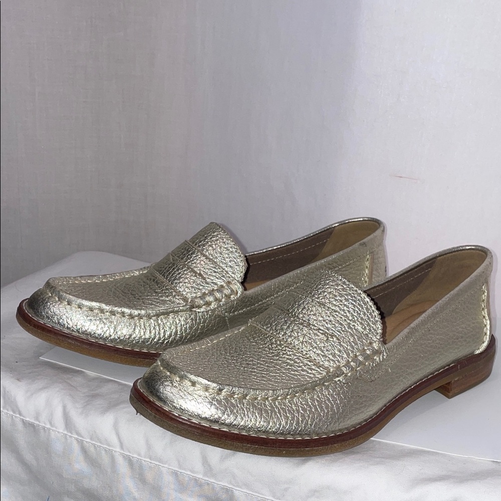 SPERRY SEAPORT GOLD PEBBLED LEATHER METALLIC PENNY LOAFER SLIP ON STYLE SIZE 6